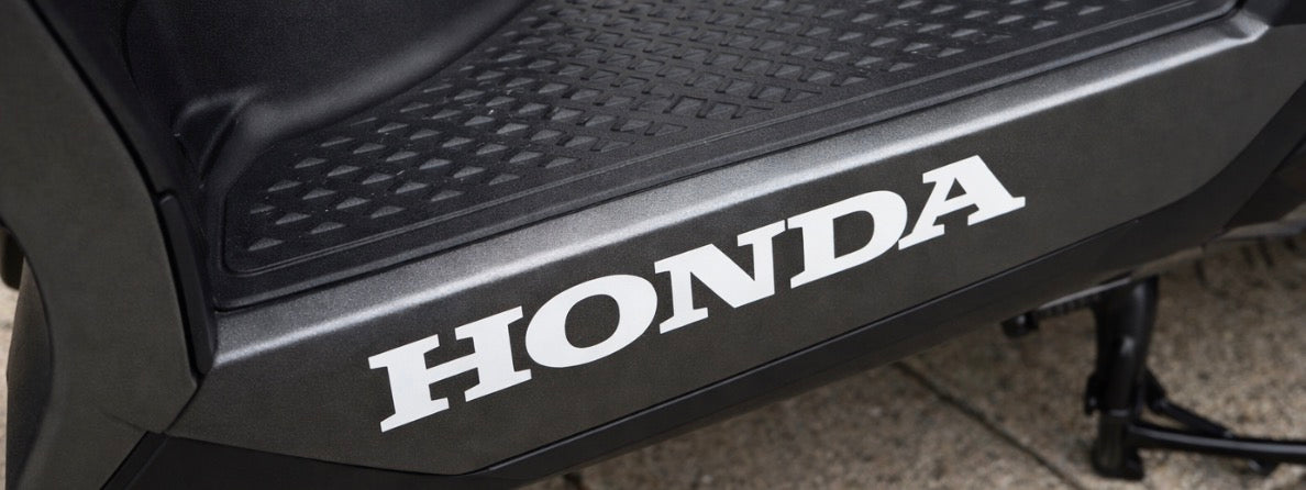 SCRITTA HONDA SOTTO PEDANA