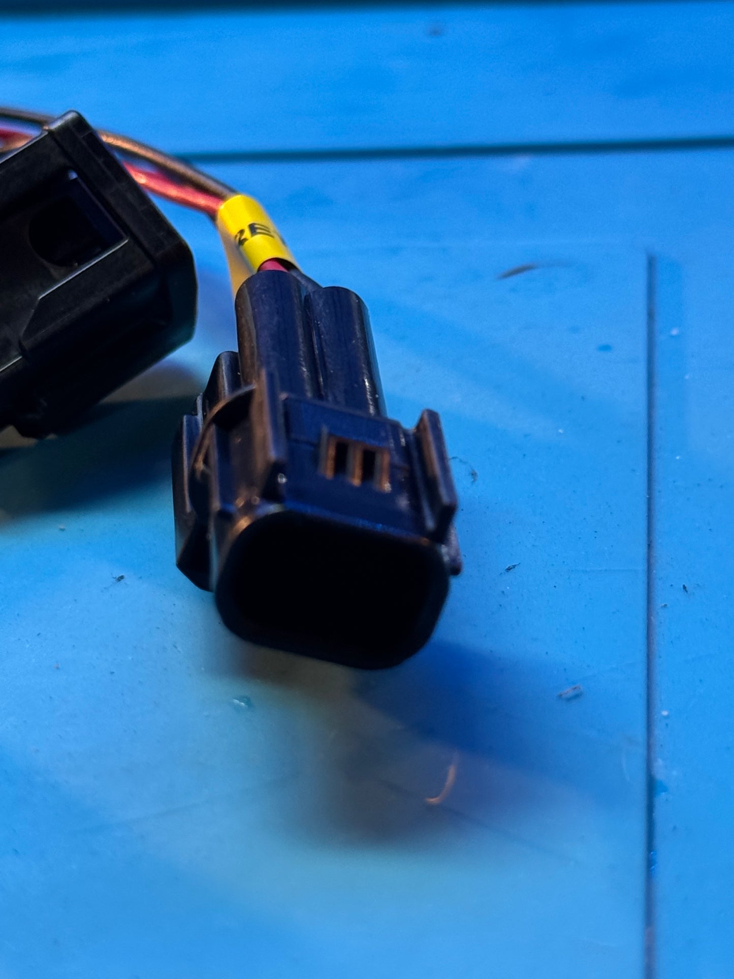 ADATTATORE PER NON TAGLIARE I FILI  DEL FARETTO HONDA SH2020-2025